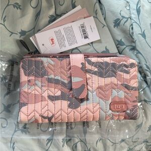 Lug Tram wallet in Camo Rose